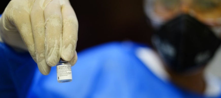 Llegaron a Santander otras 2.472 vacunas de Pfizer contra la Covid-19