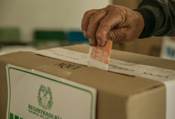 Los jóvenes recibirán una boleta para participar en las elecciones.