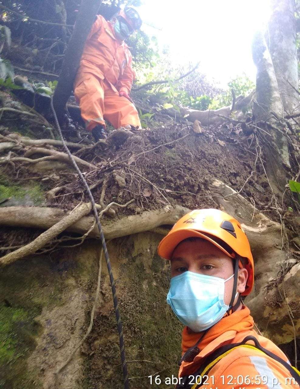 Defensa Civil de El Socorro rescató a tres adultos mayores.