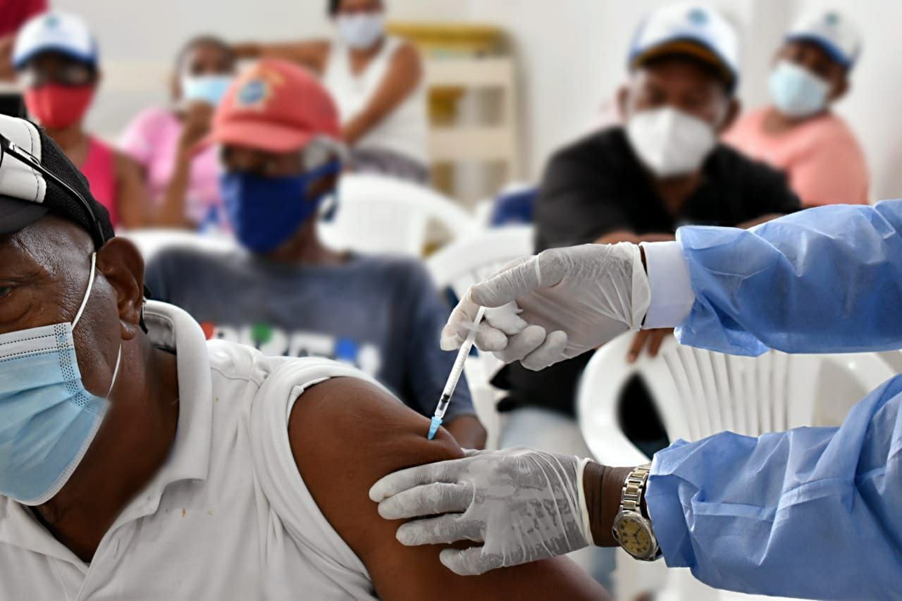 Jornada de vacunación contra Covid 19 nocturna en Cartagena