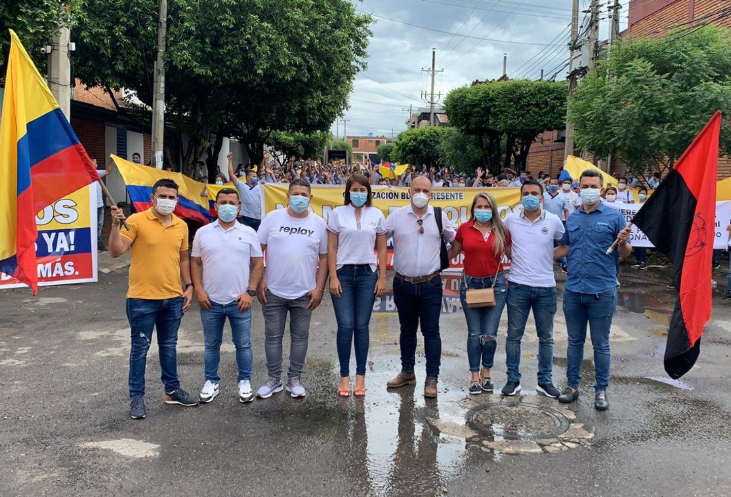 Comerciantes y productores de prendas de vestir protestaron