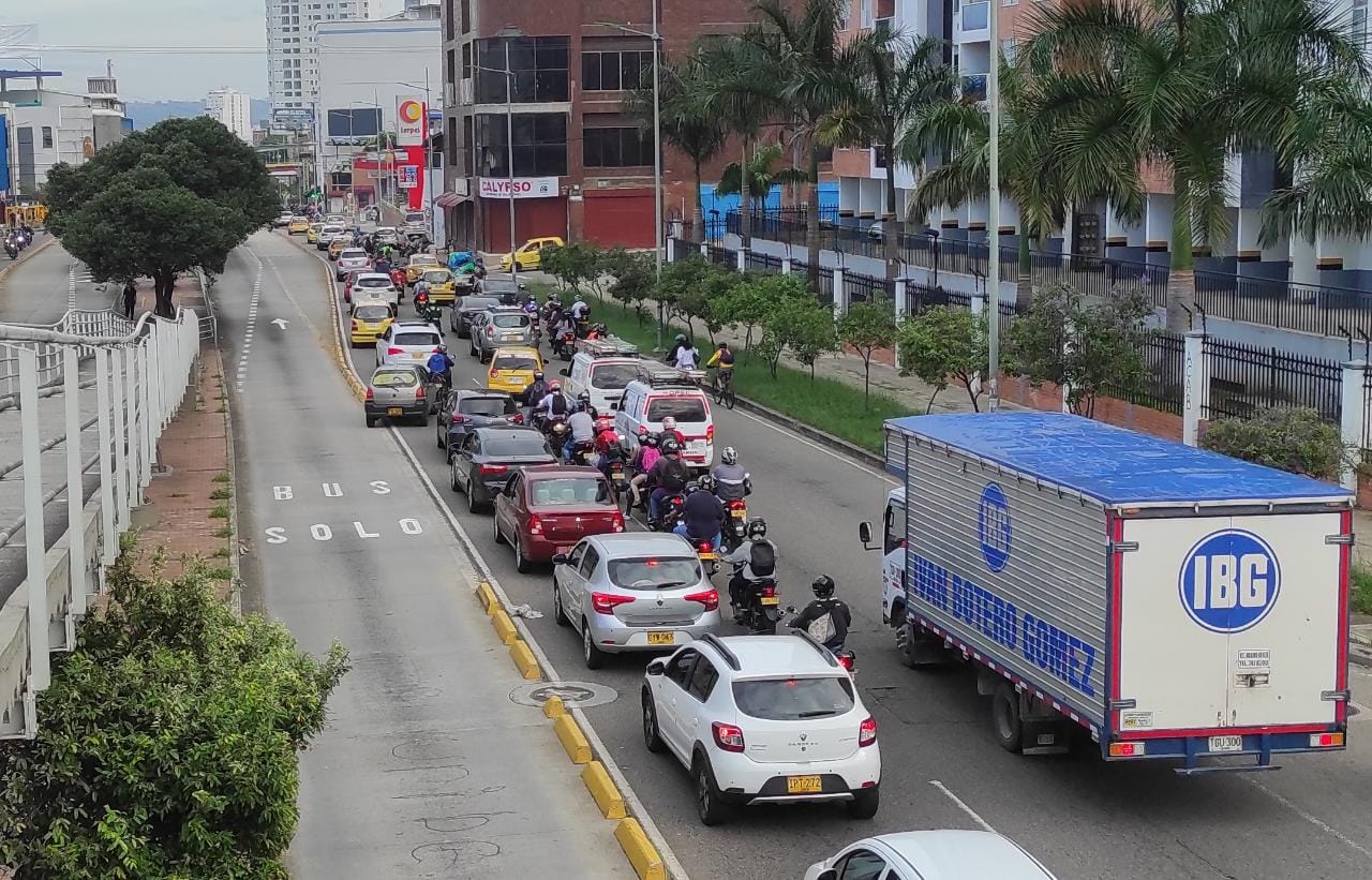 Metrolínea cedió uno de sus carriles principales para mejorar la movilidad en Bucaramanga