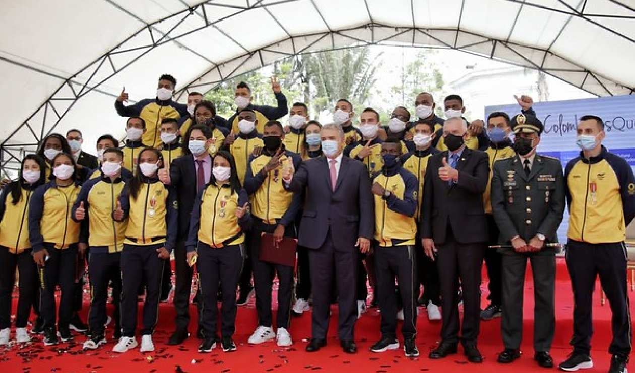 Atletas olímpicos en la Casa de Nariño