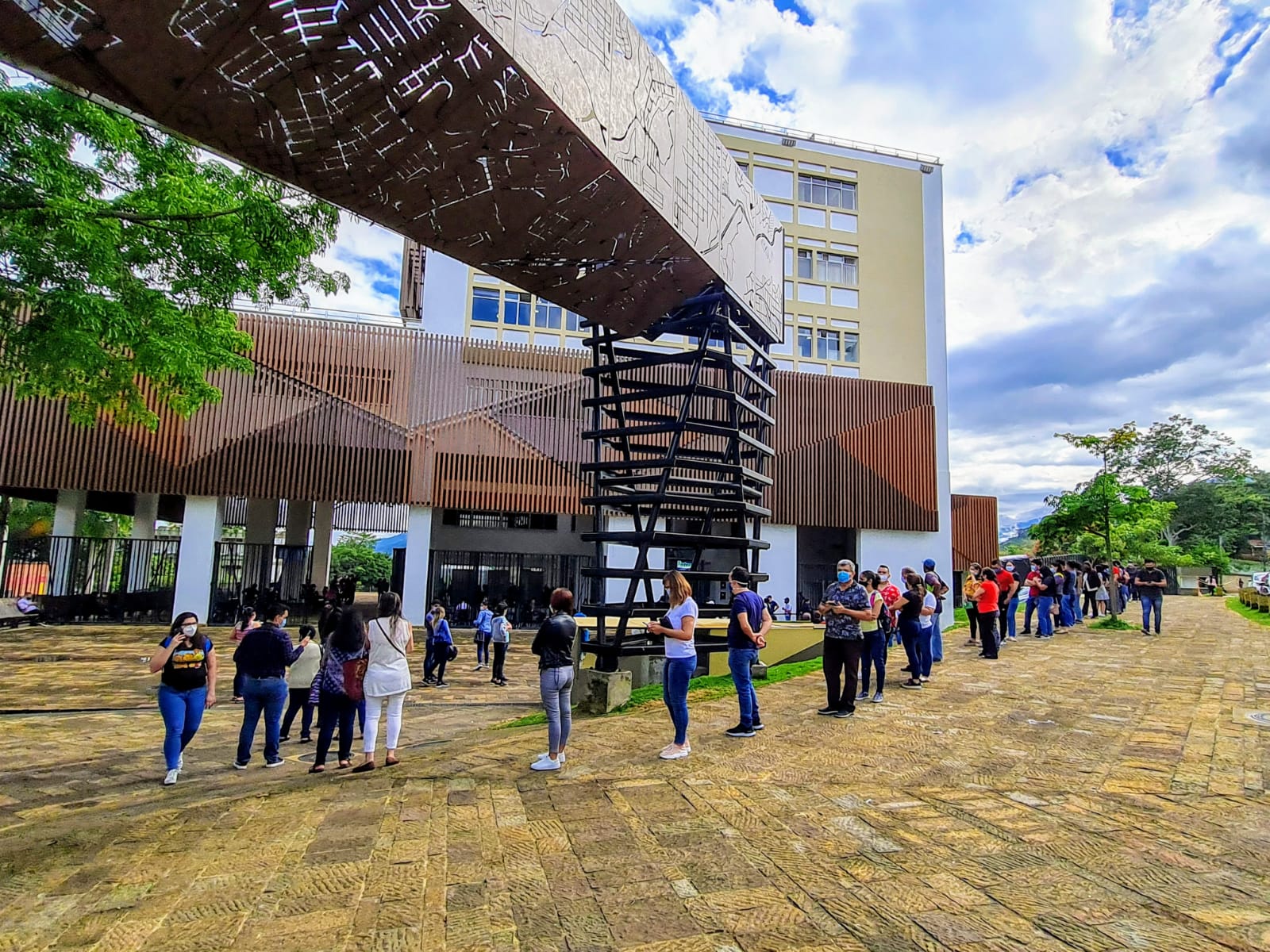 Más de 7.000 estudiantes de la UIS regresarán a las clases presenciales este lunes