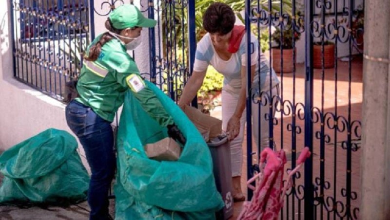 Los jóvenes divulgarán en sus familias la forma como se hace el reciclaje.