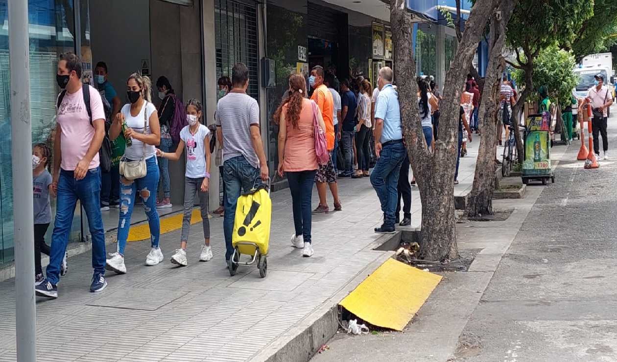 Cucuteños aprovecharon el Día sin Iva