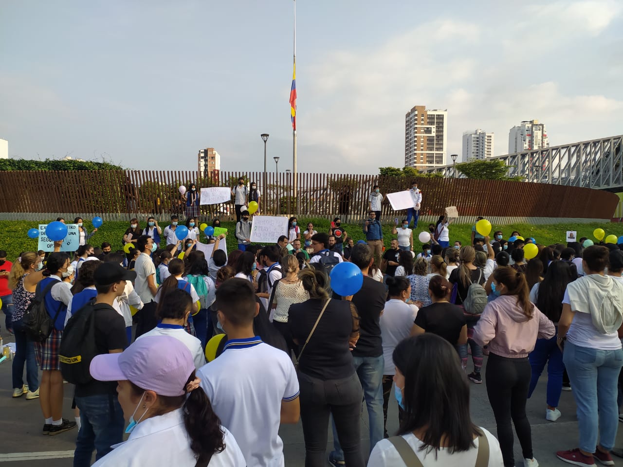 Para el sepelio de Nickol Valentina se convocaron caravanas.