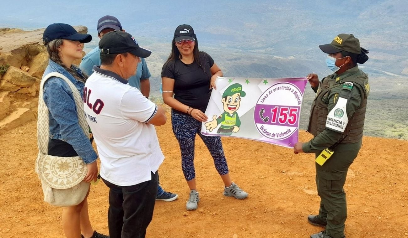 Policía contra la violencia sexual en Santander