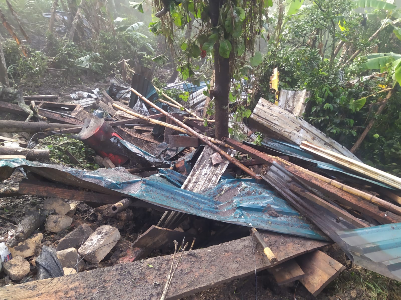 Avalancha en zona rural del municipio de Bolivar, Santander