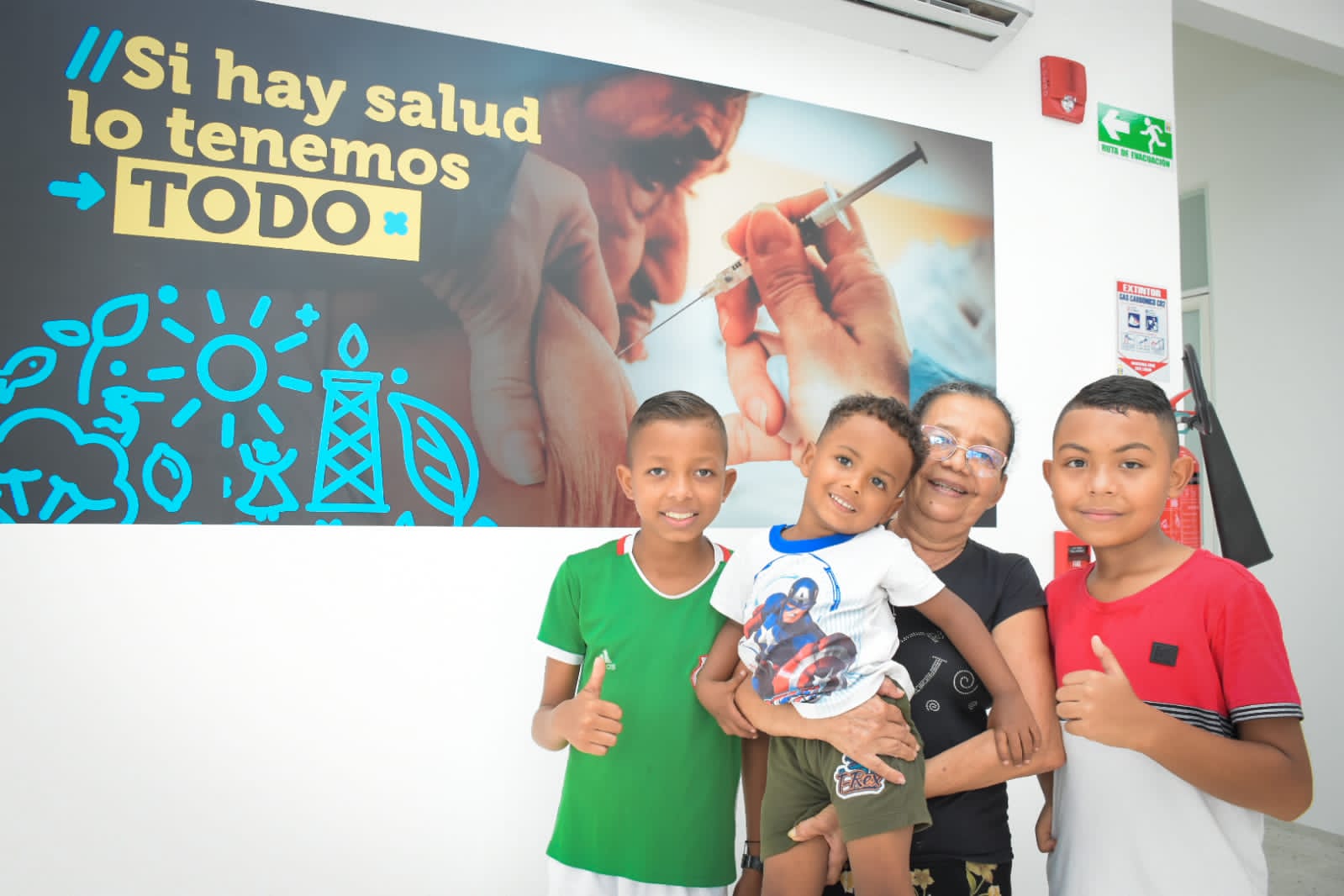 Comunidad celebra la entrega del nuevo centro de salud en zona rural de Barrancabermeja