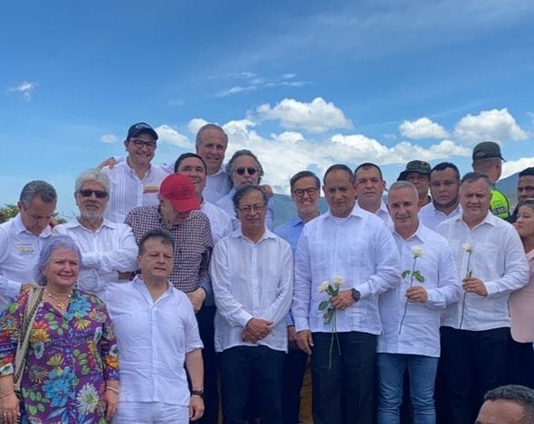 Encuentro en la frontera entre delegaciones de Venezuela y Colombia