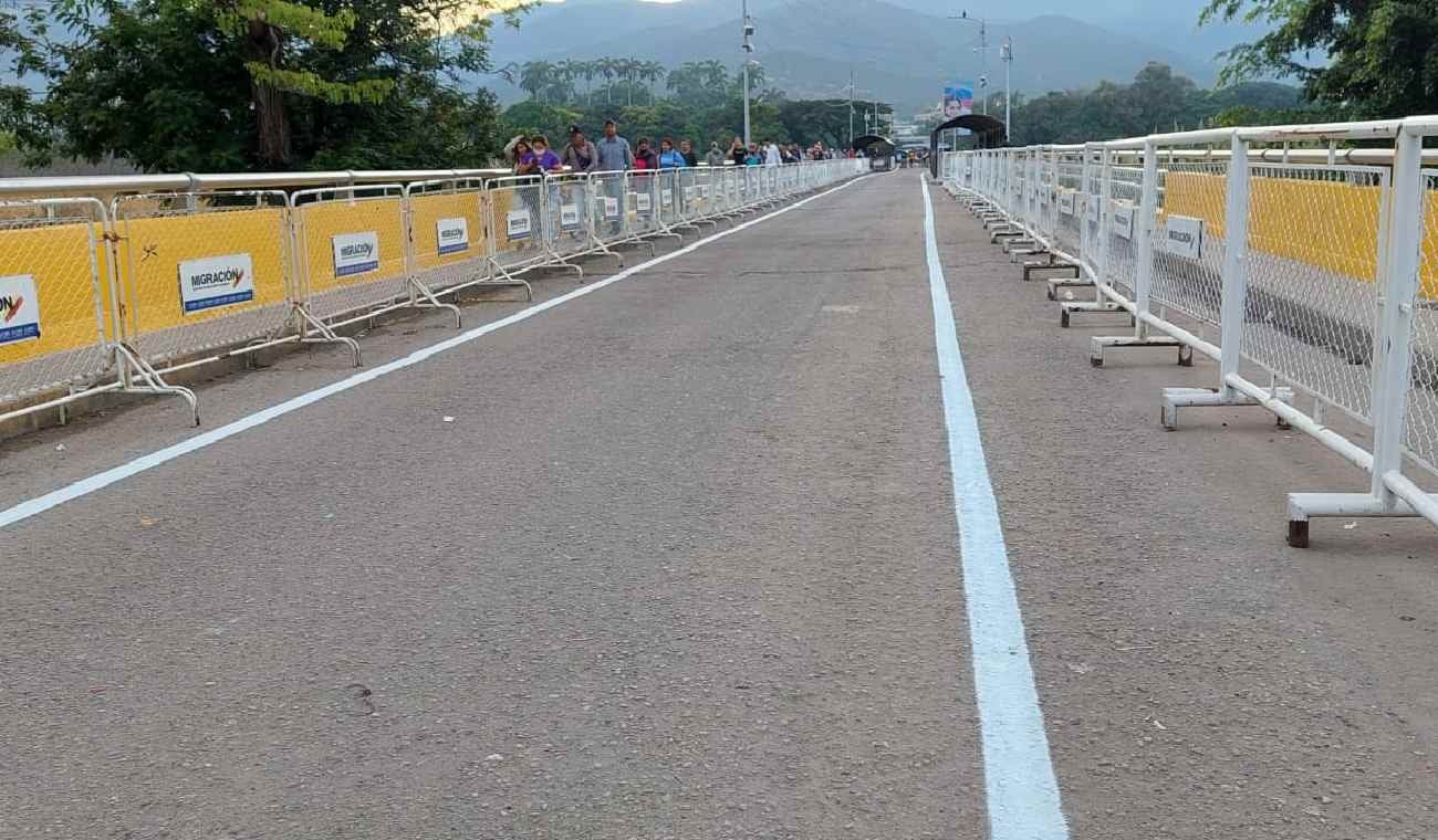 Puente internacional Simón Bolívar frontera con Venezuela