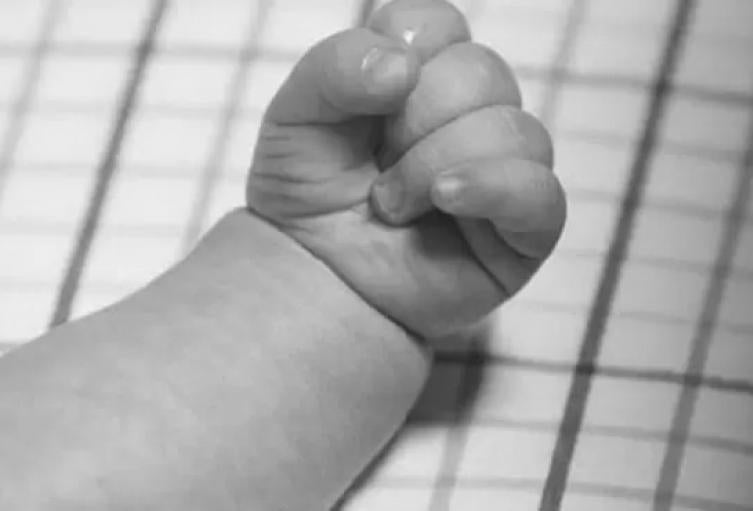 Referencia de niño muerto