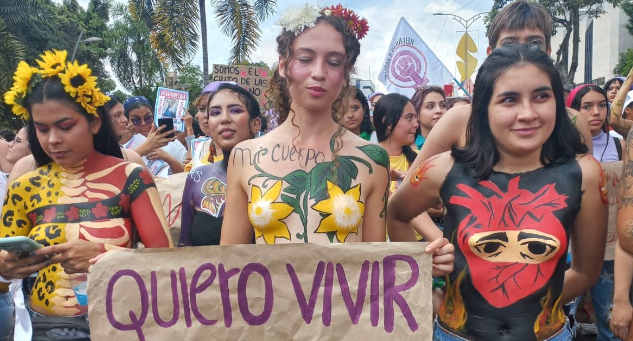 Marcha feminista en Bucaramanga 25N