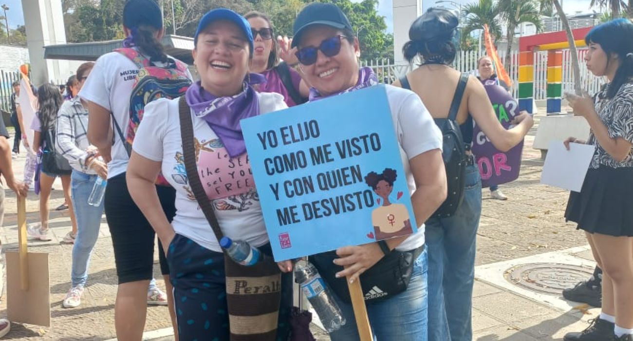Marcha feminista en Bucaramanga 25N