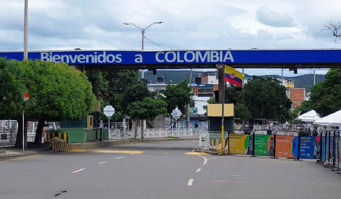 Letrero zona de frontera