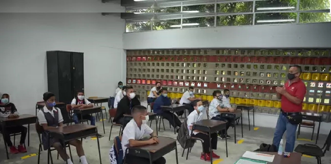 La inversión se hará a través del Fondo de Infraestructura Educativa.