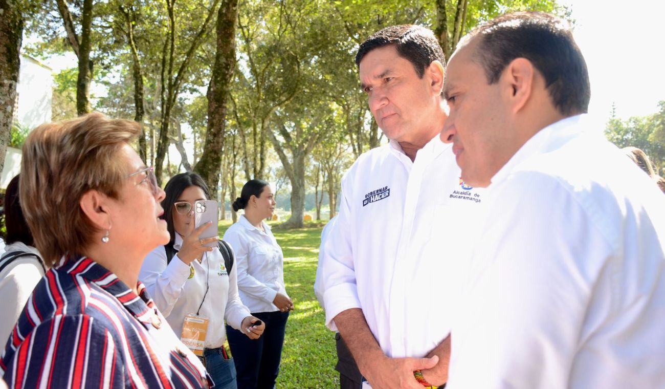 Ministra de Trabajo en Bucaramanga