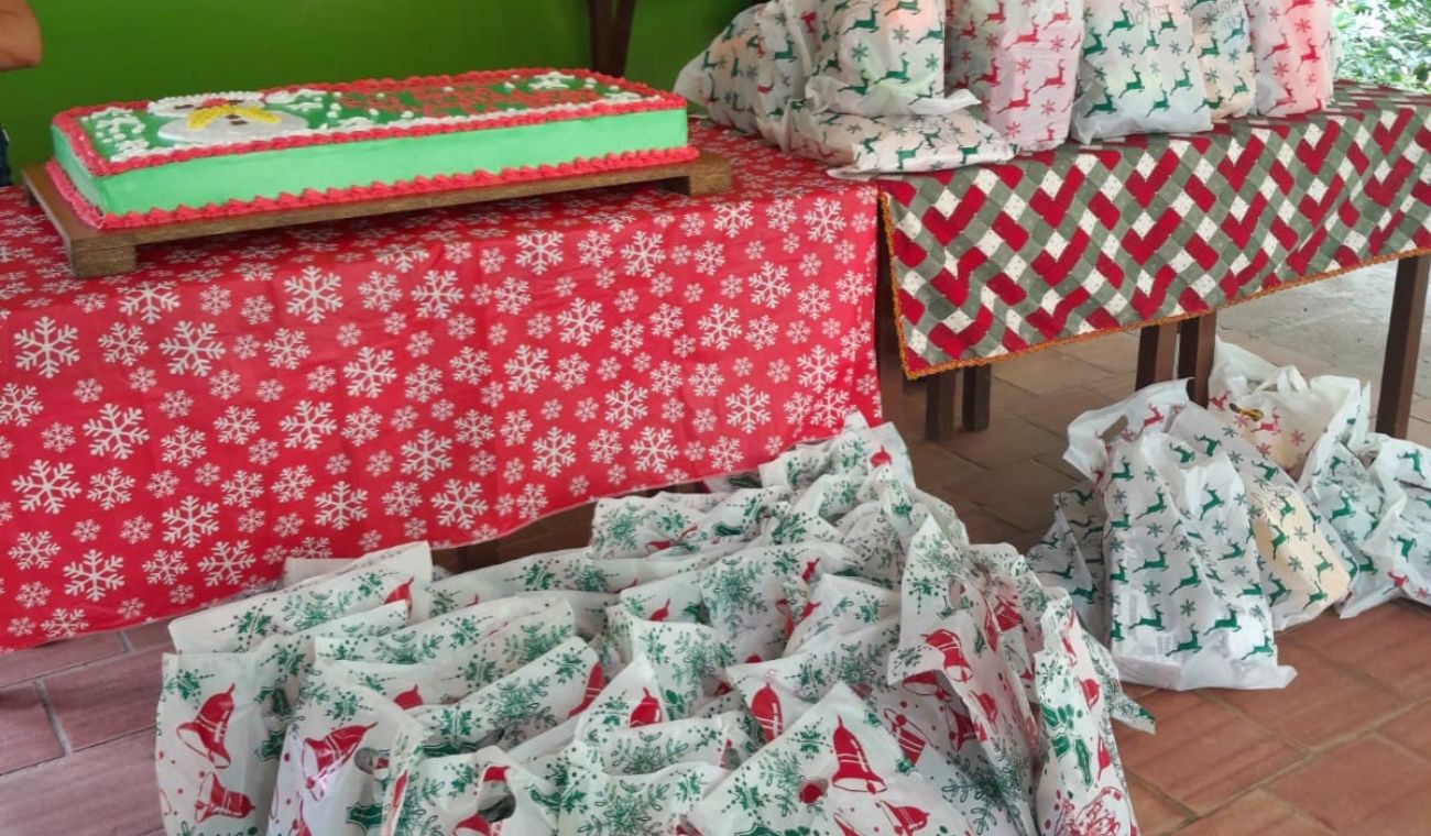 Entrega de regalos Radio Uno Bucaramanga