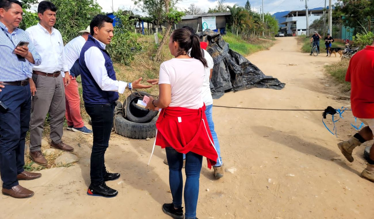 Bloqueo de la vía en la Vereda Chocoa, en Girón