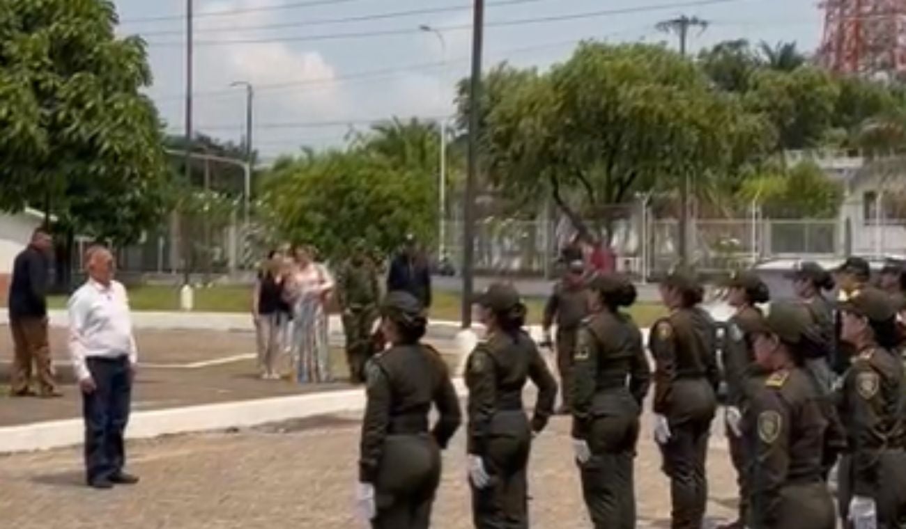 Ministro Defensa en Barrancabermeja, Santander