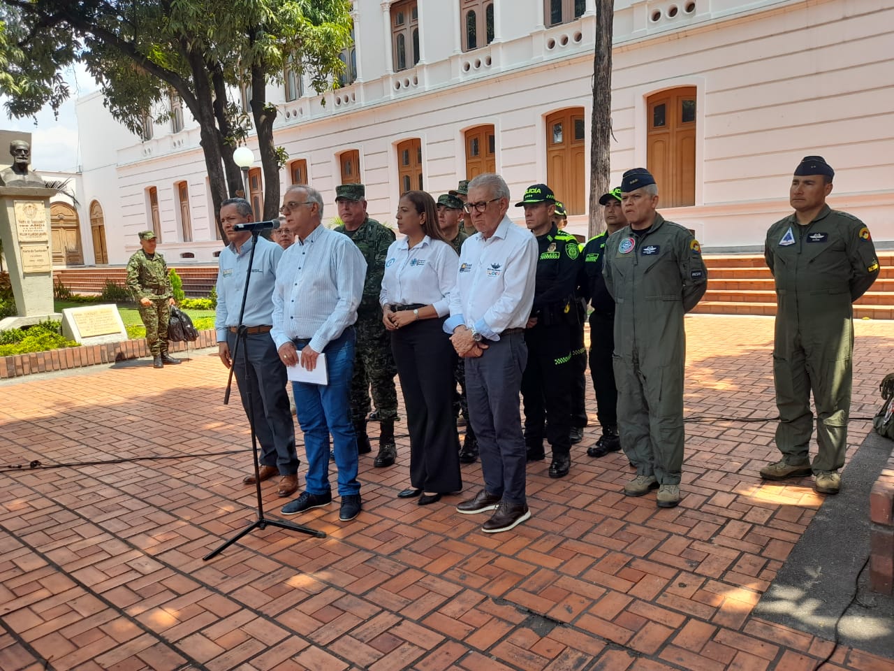 Ministro de Defensa Iván Velásquez