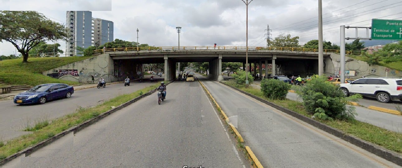 Carril de Metrolínea en Provenza