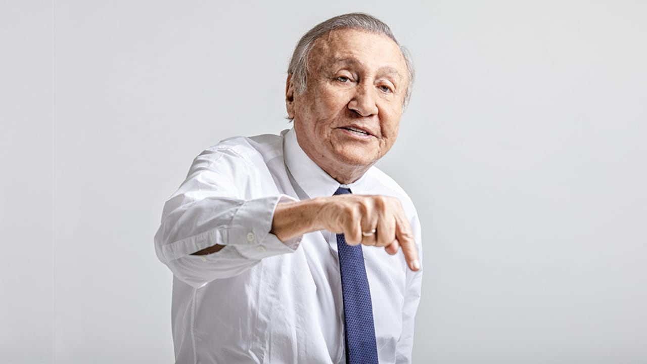 El exalcalde se encuentra en recuperación en la UCI del Hospital Internacional de Colombia.