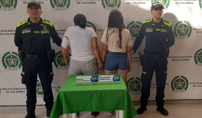 Madre e hija capturadas por hurto en Bucaramanga