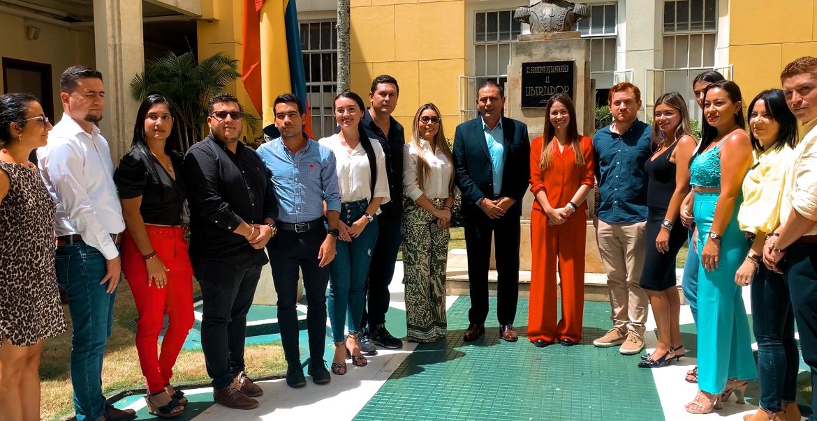 Funcionarios que viajan al extranjero de TIC