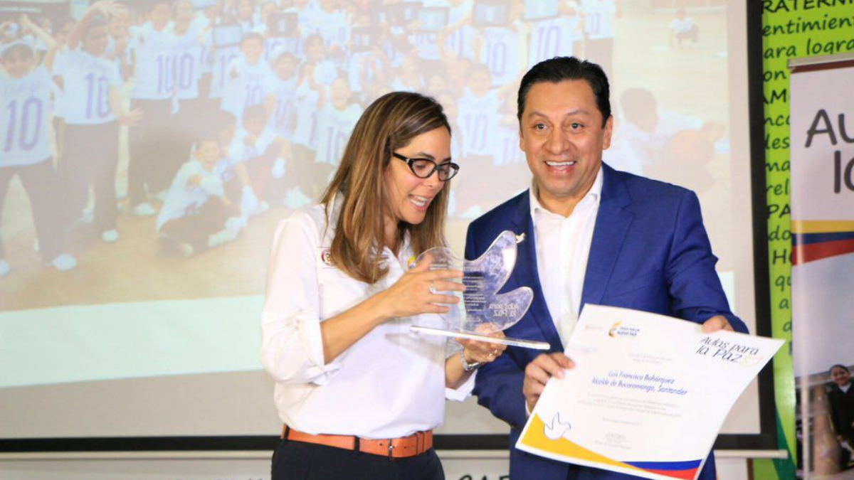 Condena por corrupción a ex alcalde de Bucaramanga