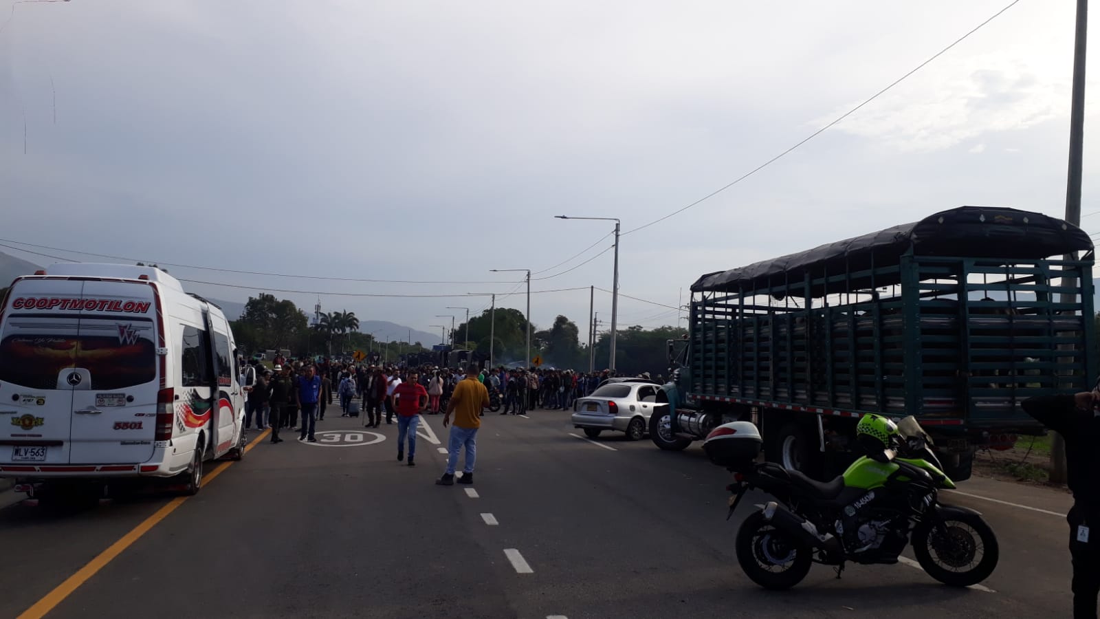 Bloqueo en vía Cúcuta -Bucaramanga