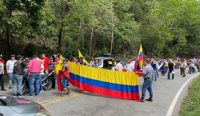 Marcha en contra de la reactivación del peaje de Rionegro (Santander)