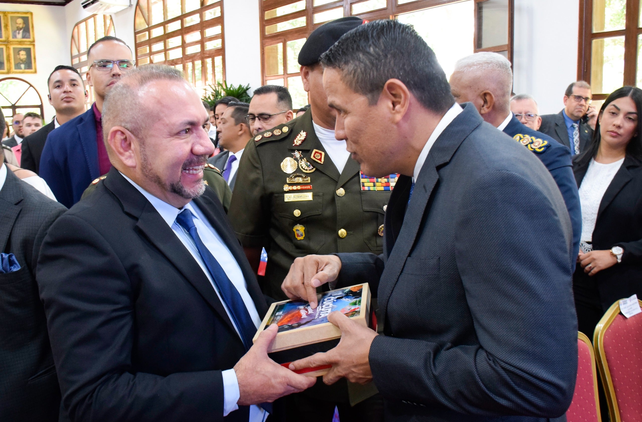 Alcaldes de Cúcuta y San Cristóbal