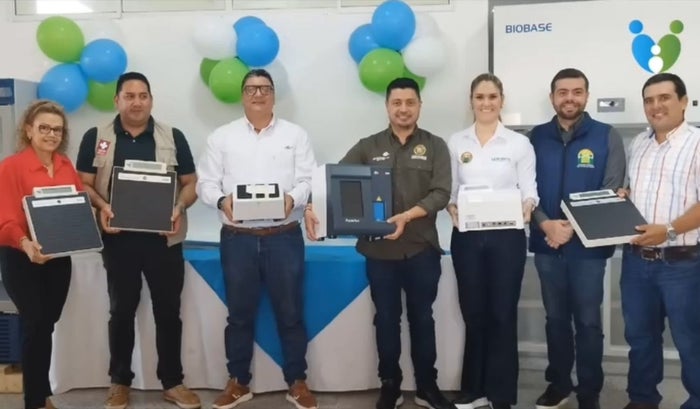 Entrega de equipos para el Hospital de San Vicente de Chucurí