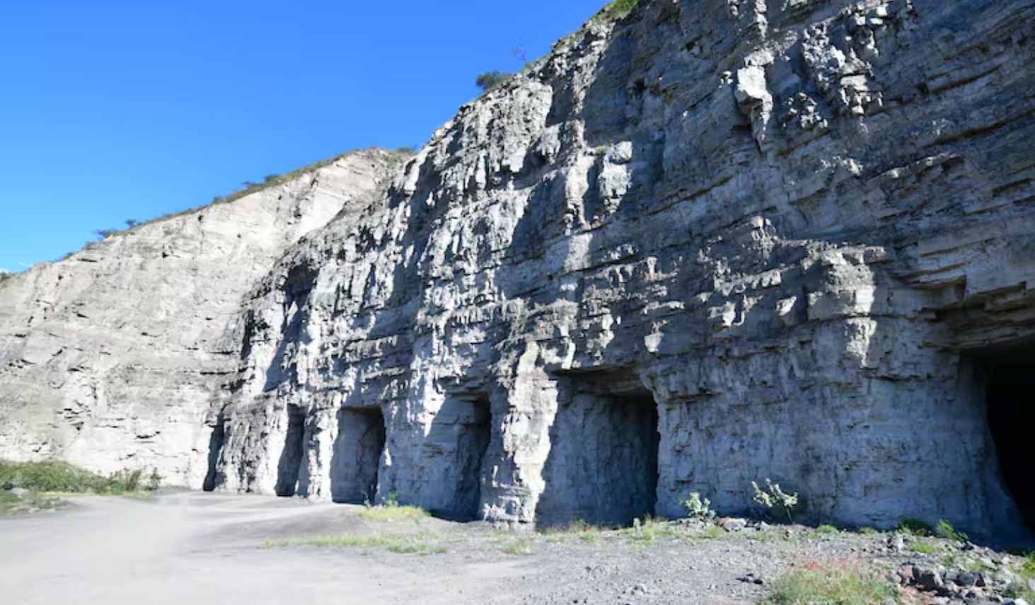 En la misma mina y en circunstancias similares, la mina de yeso le ha arrebatado la vida a dos mineros.