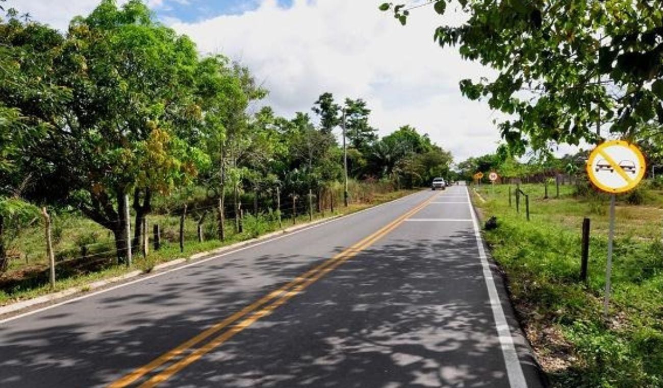 Se normalizó la movilidad en la vía Bucaramanga – Barrancabermeja, luego de la remoción de deslizamientos