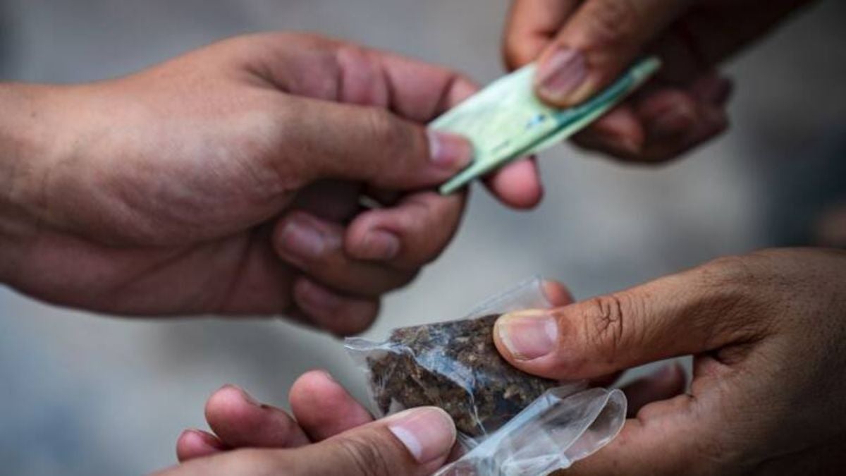 Referencia intercambio de sustancia a cambio de dinero