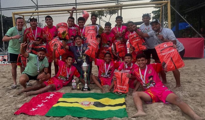 Santander campeón del Baby Fútbol Playa en el Festival de Festivales en Medellín