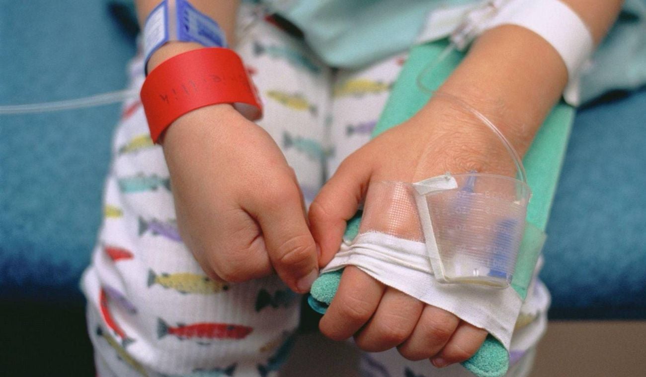 Un niño de cuatro años lucha por su vida tras ingerir ácido nítrico