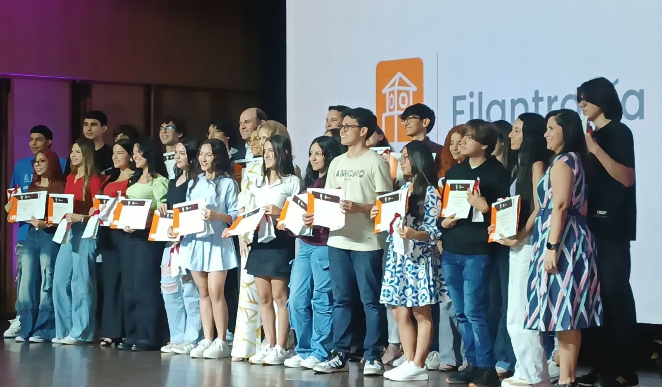 Estudiantes santandereanos becados por la Unab