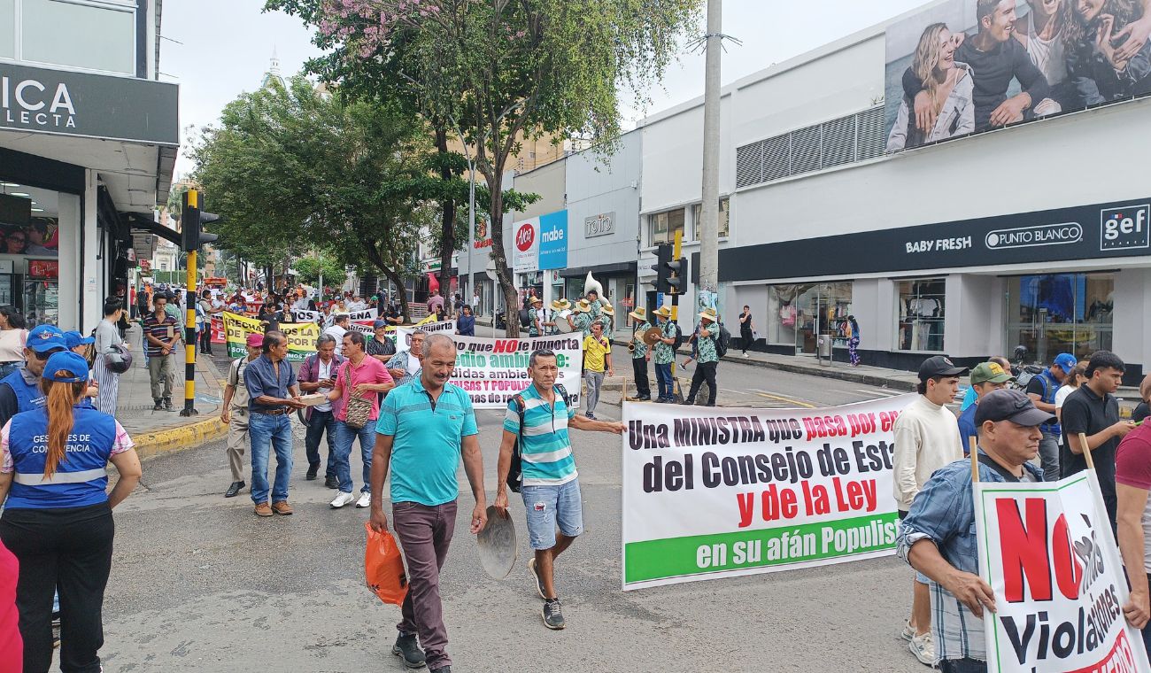 Marcha de mineros en Bucaramanga