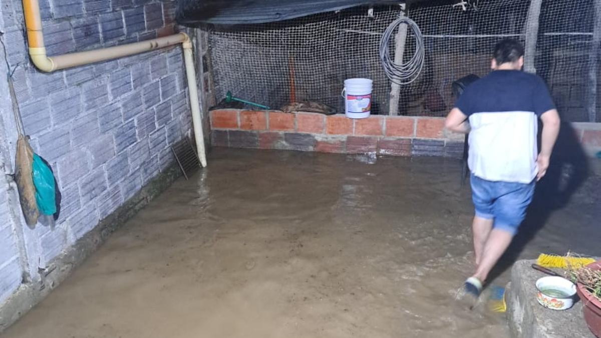 Por temporada de lluvias se ha emitido alerta roja para municipios de Santander