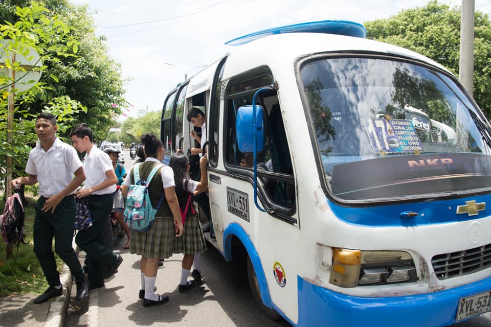 Según el alcalde Jonathan Vásquez, "el transporte escolar no beneficia a nadie, sino a dos o tres personas de la ciudad”
