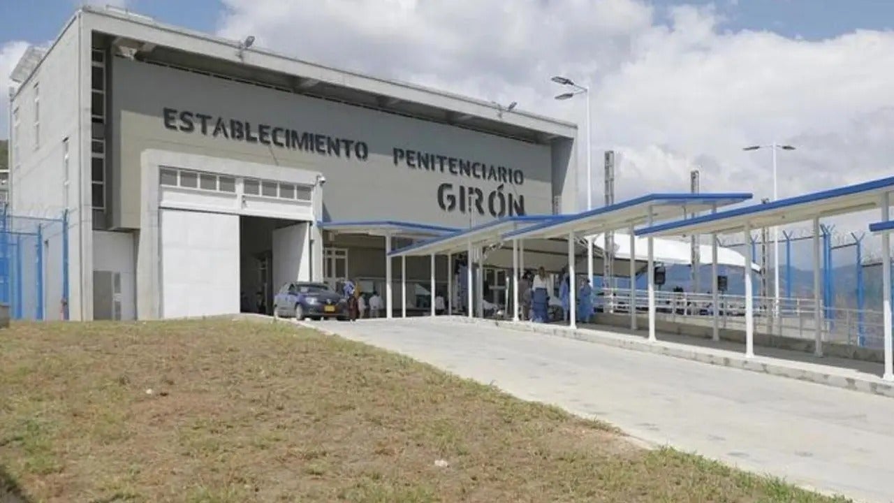 Los capturados habrían participado en una red que facilitaba el ingreso de elementos prohibidos a la penitenciaría