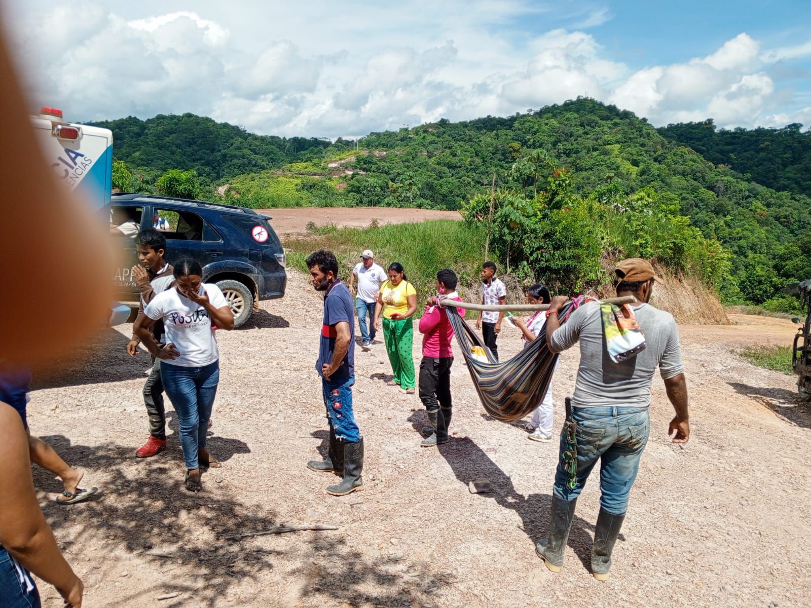 Campesinos heridos por drones en el Catatumbo.