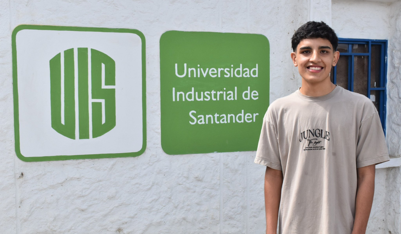 Juan Diego Pinzón Villalba, egresado del Colegio Universitario del municipio del Socorro.
