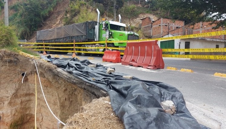 Mantenimiento de la vía Ocaña-Aguachica