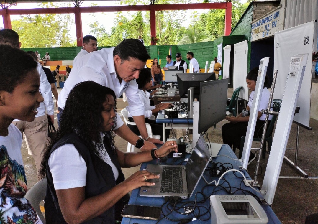 Registrador responde a las críticas, garantiza elecciones transparentes y descarta un eventual aplazamiento