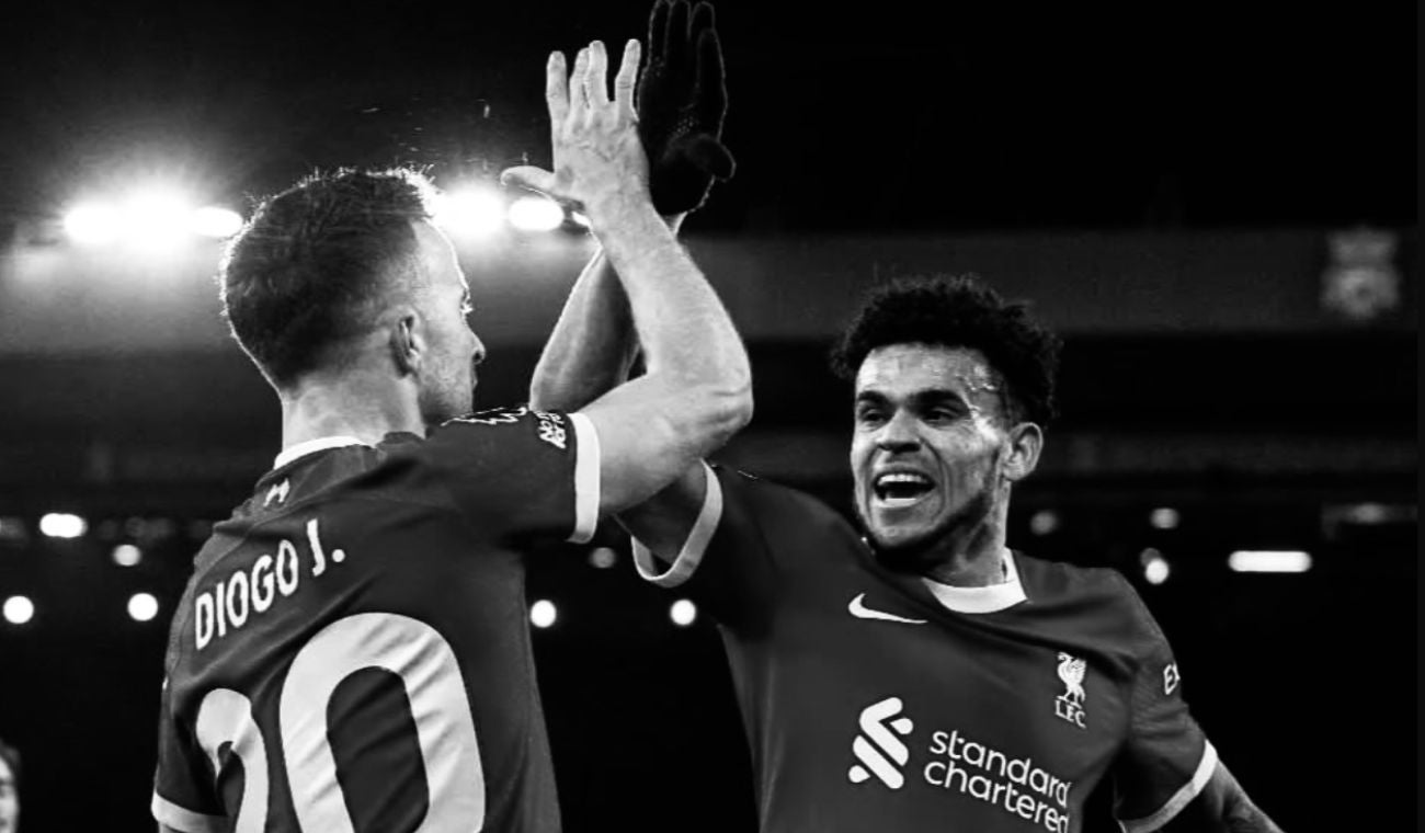 Diogo Jota y Luis Díaz